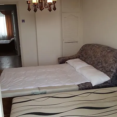 Alom Vendeghaz Pensjonat Debreczyn